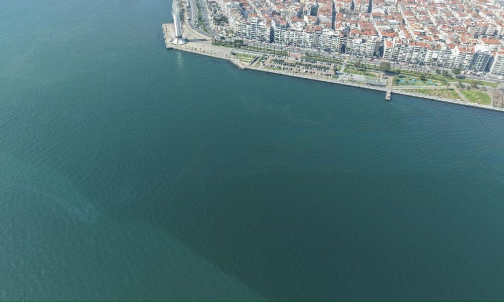 İzmir Körfezi Yine Kirlendi: “Yetki Bizde Olmalı” Çıkışı