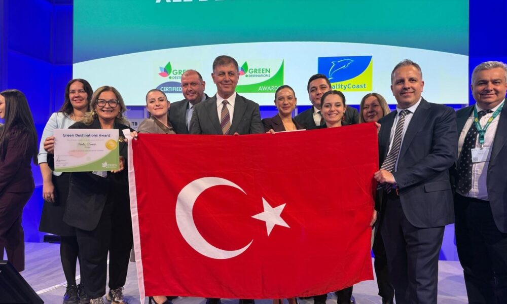 İzmir Turizmde Şaha Kalkıyor: Sadece Deniz Değil Tarih Fışkırıyor!