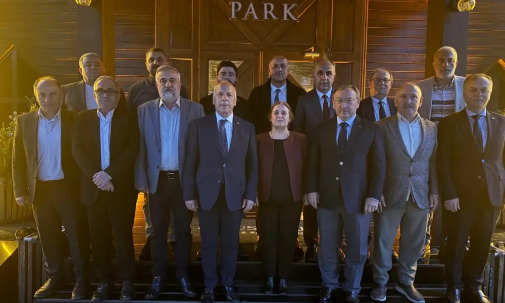 Hopa'da çayda kalite ve destekleme konuları ele alındı