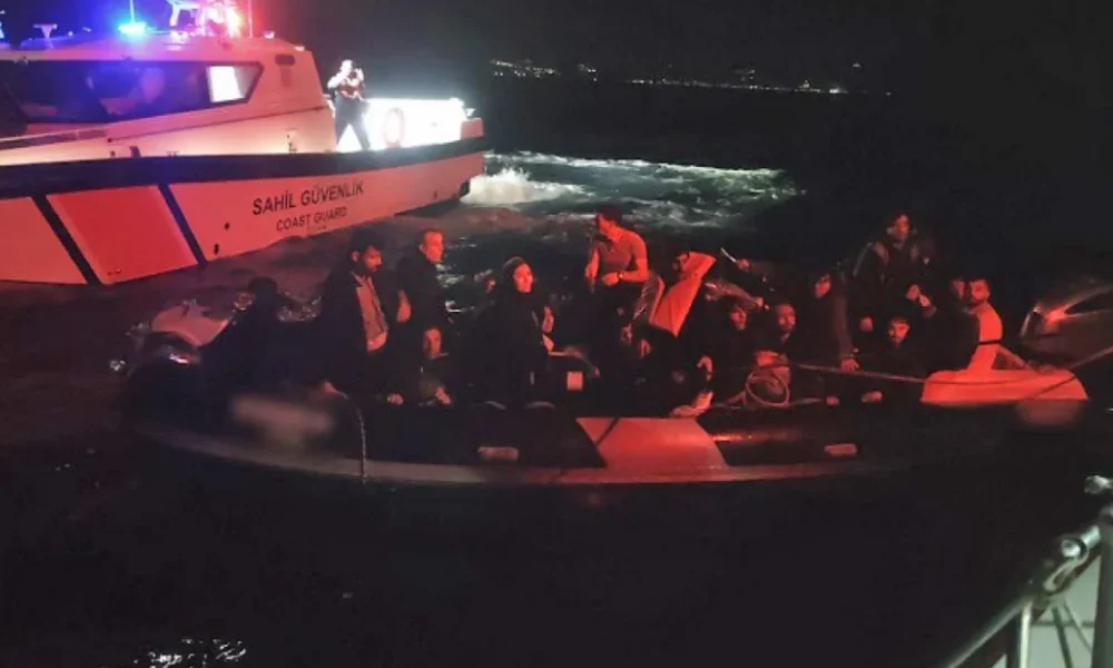 İzmir’de Sahil Güvenlikten Operasyon: 24 Göçmen Yakalandı!