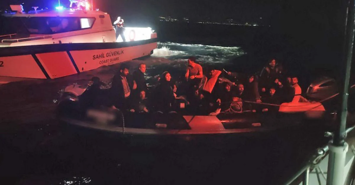 İzmir’de Sahil Güvenlikten Operasyon: 24 Göçmen Yakalandı!