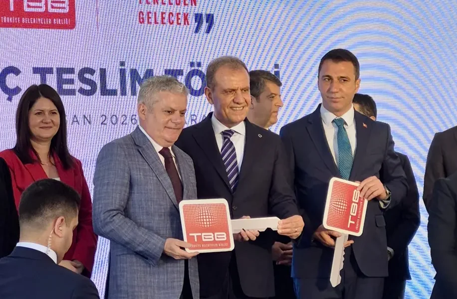 Türkiye Belediyeler Birliğinden Giresun'a iş makinesi