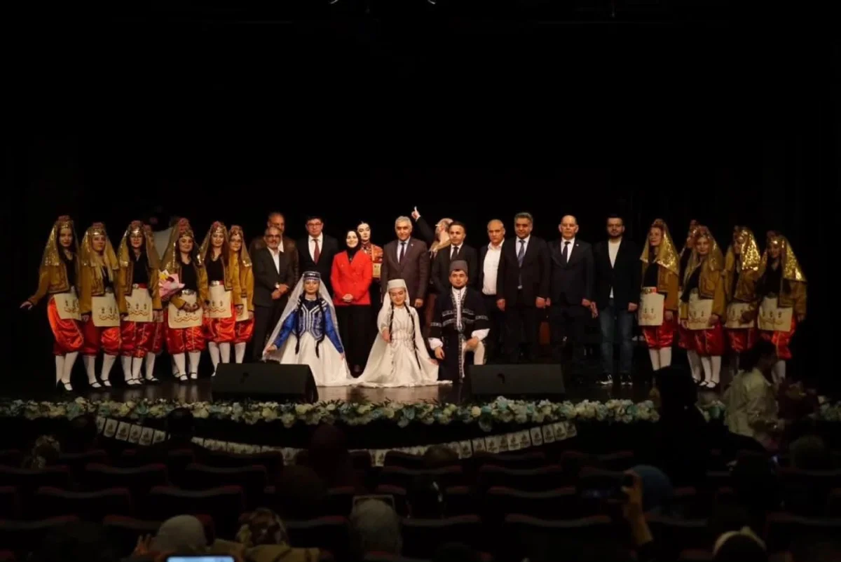 Erzurum'da "Azerbaycan-Türkiye Kardeşlik Gecesi" düzenlendi