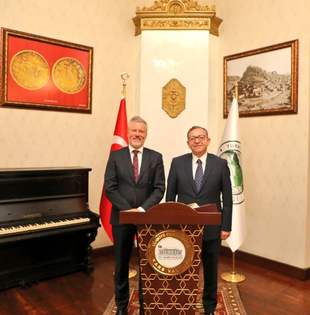 Kars Valisi Ziya Polat, Norveç Büyükelçisi Andreas Gaarder'i makamında ağırladı