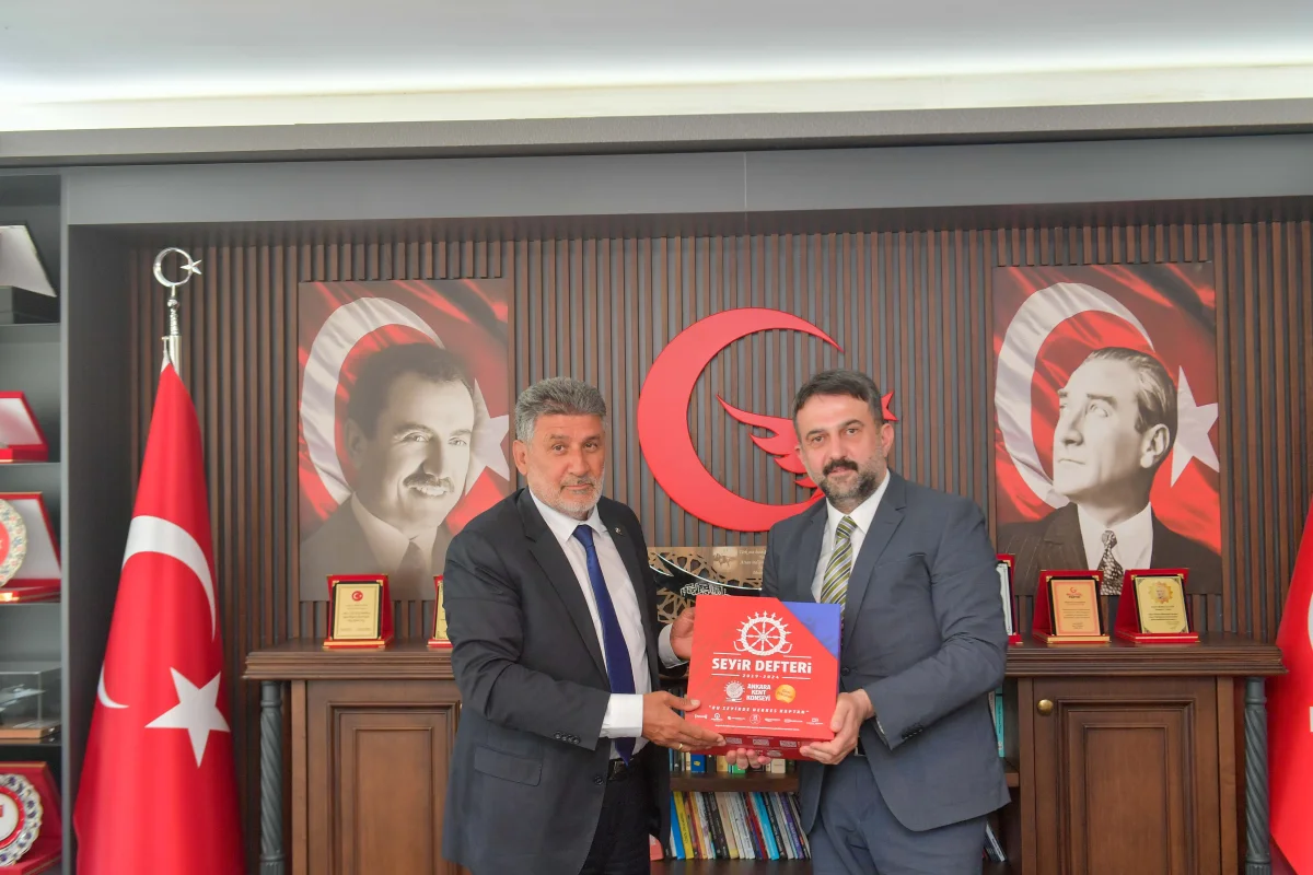 Ankara Kent Konseyi Başkanı Halil İbrahim Yılmaz Milli Yol Partisi Genel Başkanı Remzi Çayır'ı ziyaret etti