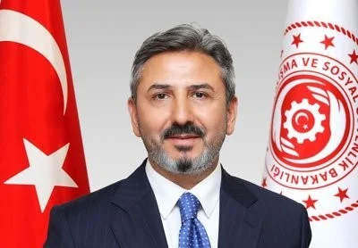 Bakan Yardımcısı Ahmet Aydın: Yapay zekâ çağında asıl mesele insan kalabilmektir
